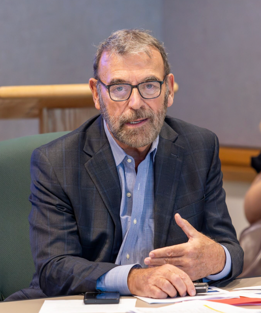 Professor Dan Merrigan speaking to the RHLI cohort during the lecture session